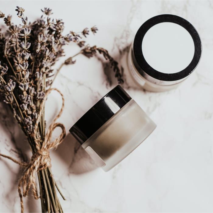 Subtle Glamour: Bozan Pack's Glass Jars for Cosmetics
